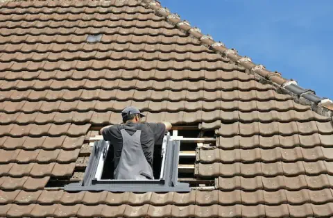 Pose de velux - La Chapelle-Erbrée